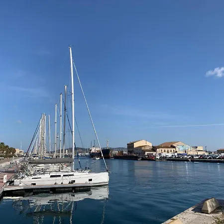 Lägenhet 2 Pieces Avec Piscine Et Parking A - Fr-1-338-480