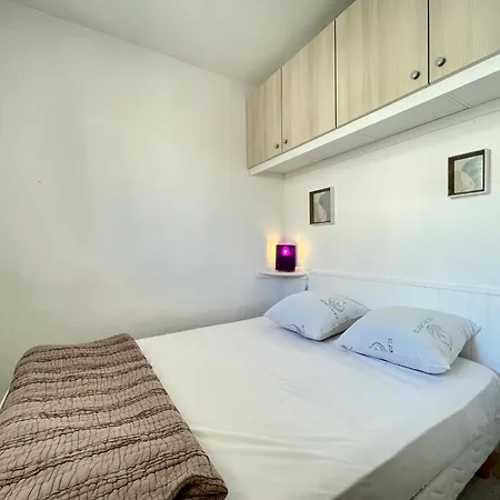 Lägenhet 2 Pieces Avec Piscine Et Parking A - Fr-1-338-480